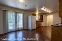 2215 W Wellington St photo'