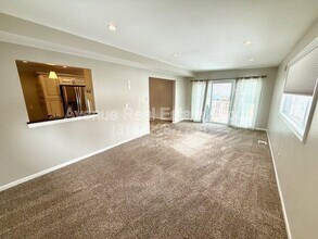 12 Queensbrook Pl in Olivette, MO - Building Photo - Building Photo