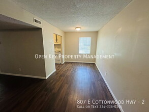 807 E Cottonwood Rd in Dothan, AL - Building Photo - Building Photo