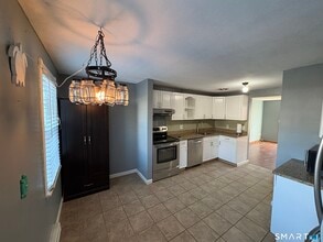 13 Lakeside Dr in Ledyard, CT - Building Photo - Building Photo