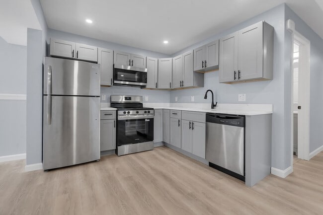 81 Luna St, Unit SI ID1468240P in Providence, RI - Foto de edificio - Building Photo