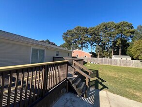 3332 Macdonald Rd in Virginia Beach, VA - Building Photo - Building Photo