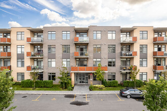 3950 Claude-Henri-Grignon Rue in St. Laurent, QC - Building Photo - Building Photo