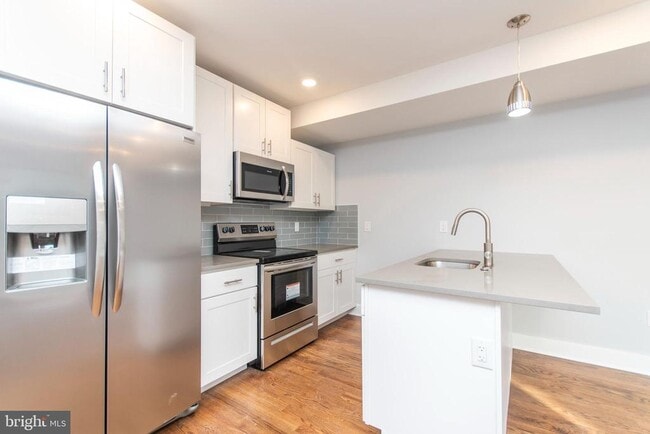 property at 812 N Uber St