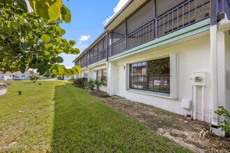 194 Queens Ct in Satellite Beach, FL - Building Photo - Building Photo