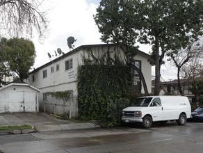 113 S Halladay St in Santa Ana, CA - Building Photo - Building Photo