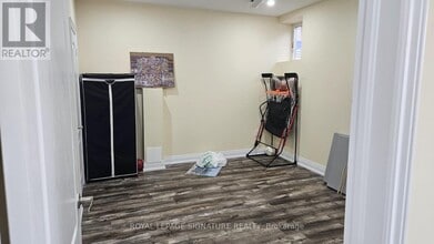 14 Vetch St in Brampton, ON - Building Photo - Building Photo