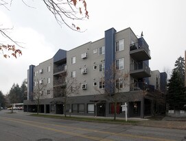 Pegasus Court in Seattle, WA - Building Photo