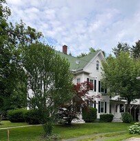 463 N Main St in Wallingford, CT - Building Photo