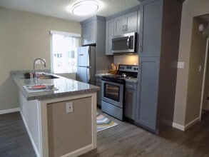 The Palms in Sacramento, CA - Foto de edificio - Building Photo