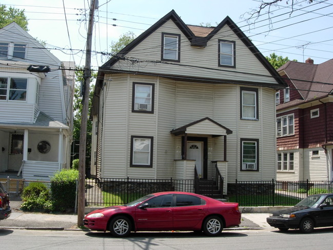 185-191 Lenox Ave in Bridgeport, CT - Foto de edificio - Building Photo