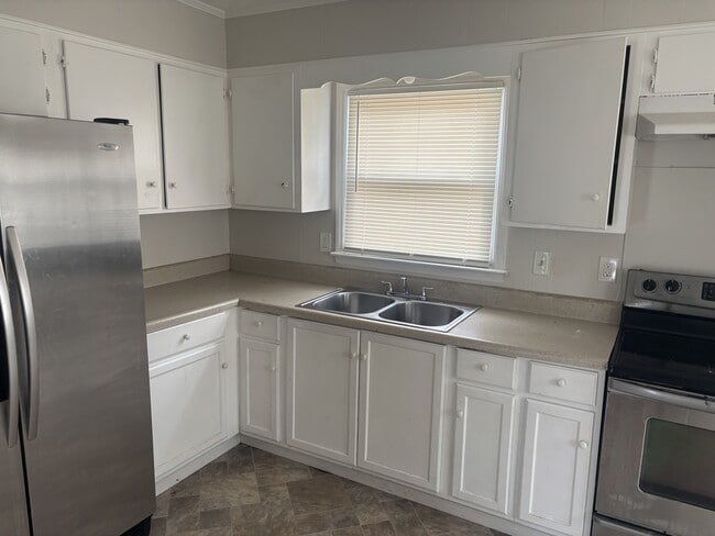 3048 Marigold Ln in Gastonia, NC - Building Photo - Building Photo