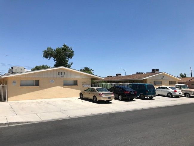 557 San Pablo Dr in Las Vegas, NV - Building Photo - Building Photo