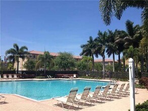 14663 SW 9th St, Unit 1R in Pembroke Pines, FL - Building Photo - Building Photo