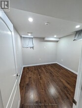 90 Maddybeth Crescent in Brampton, ON - Building Photo - Building Photo