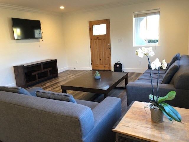 1253 W 35th St in Los Angeles, CA - Building Photo - Building Photo