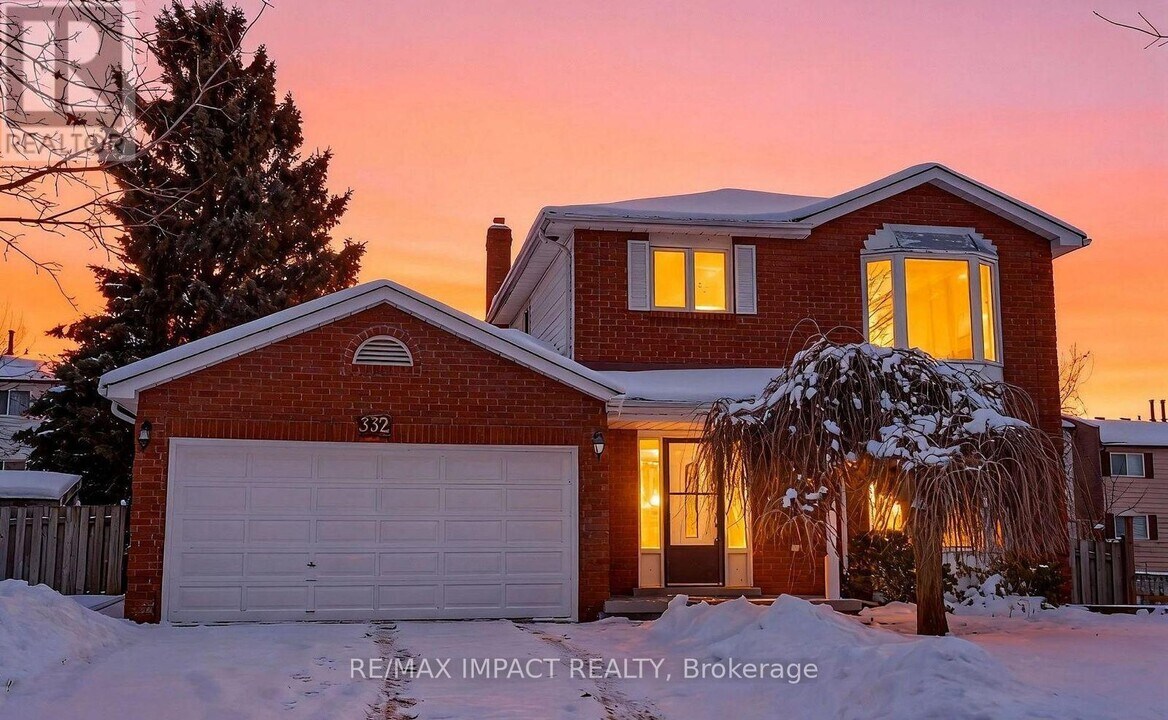 332 Nina Ct in Oshawa, ON - Building Photo