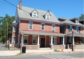 11 Washington St in Mount Holly, NJ - Building Photo