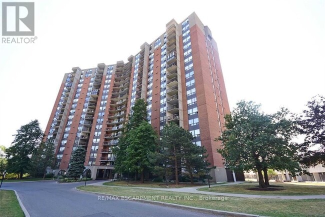 property at 50 Mississauga Vly Blvd