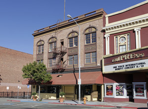 324-326 Virginia St in Vallejo, CA - Foto de edificio - Building Photo