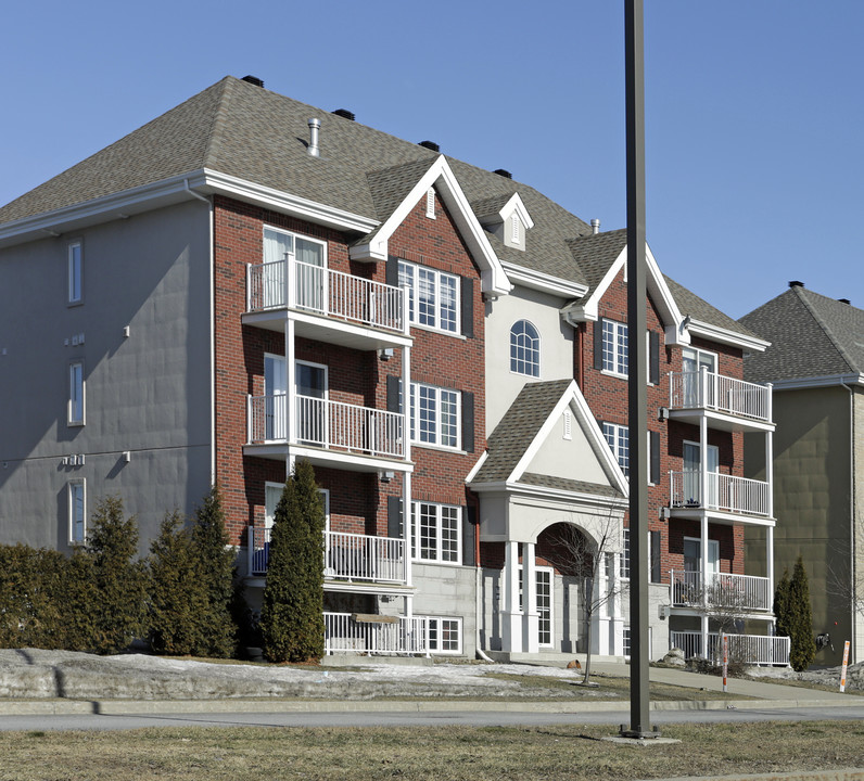 767 le Bourg-Neuf in Repentigny, QC - Building Photo