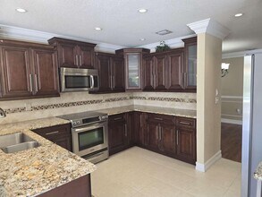 2755 SW 165th Ave in Miramar, FL - Building Photo - Building Photo