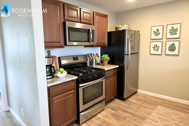 Beautiful and inviting 2-bedrooms, 2-baths duplex located in the heart of Prescott Valley! in Prescott Valley, AZ - Building Photo - Building Photo