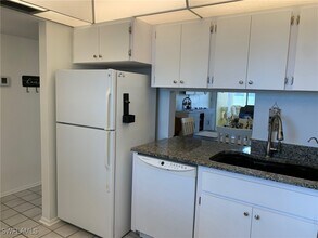 1740 Pine Valley Dr in Ft. Myers, FL - Building Photo - Building Photo