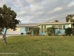 316 Dorset Dr in Cocoa Beach, FL - Building Photo - Building Photo