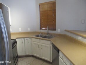 2165 N San Vincente Dr in Chandler, AZ - Building Photo - Building Photo