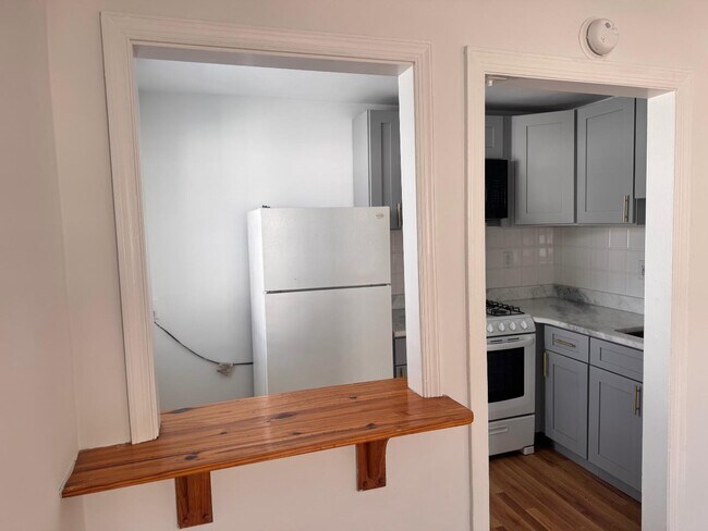 property at 2337 Haverford Rd
