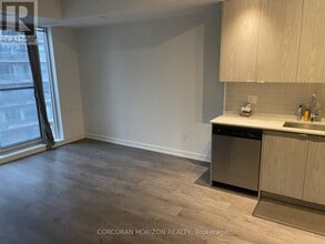 55 Duke St W in Kitchener, ON - Building Photo - Building Photo