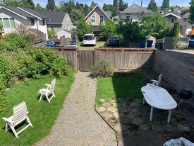 810 27th Ave, Unit Central District apt in Seattle, WA - Building Photo