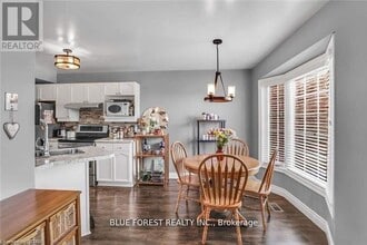 70 Chapman Ct in London, ON - Building Photo - Building Photo