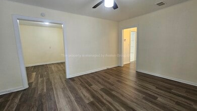 2395 Commonwealth Ave in Jacksonville, FL - Foto de edificio - Building Photo