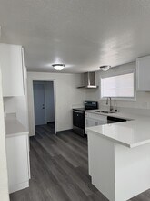 27203 Anderson St in Boron, CA - Building Photo - Building Photo
