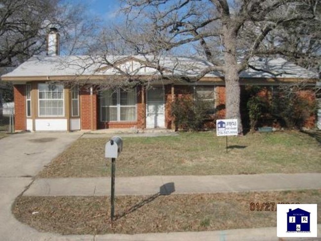 property at 2412 Post Oak Ave