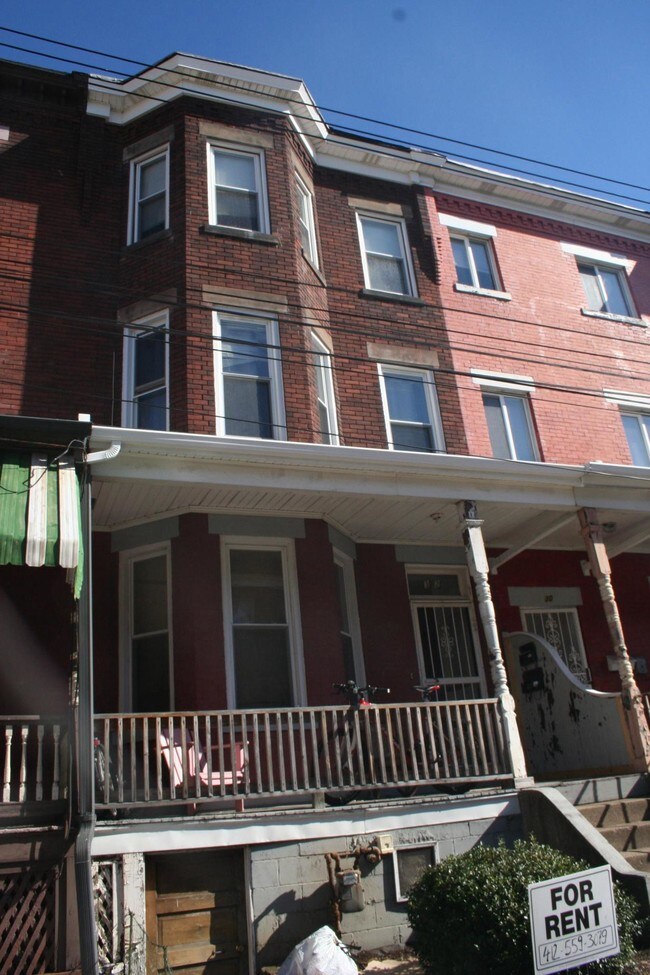 32 Welsford St Rentals in Pittsburgh, PA