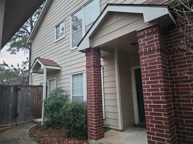 property at 35 S Avonlea Cir