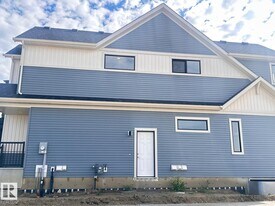 8668 Edgemont Link NW in Edmonton, AB - Building Photo