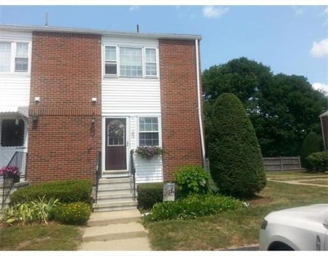 property at 41 Foundry St