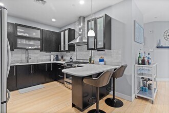 152 Old Colony Ave in Boston, MA - Building Photo - Building Photo