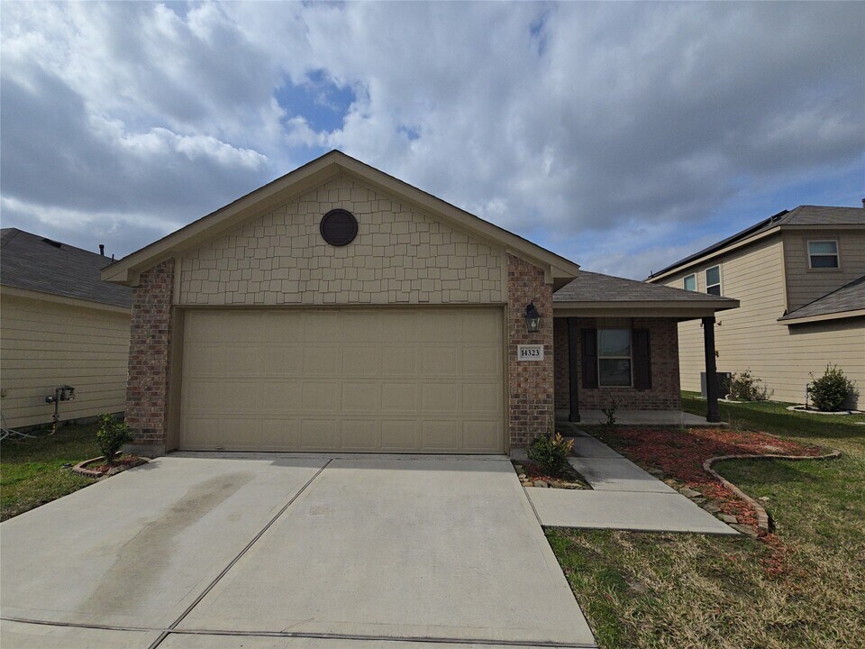 14323 Galiant Run Ln in Houston, TX - Building Photo