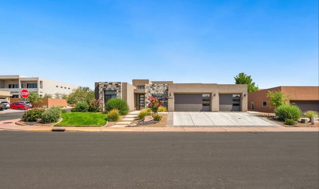 5336 West 3180 South in Hurricane, UT - Building Photo - Building Photo