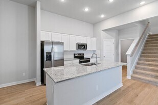 313 Cross Barn Blvd in Buda, TX - Building Photo