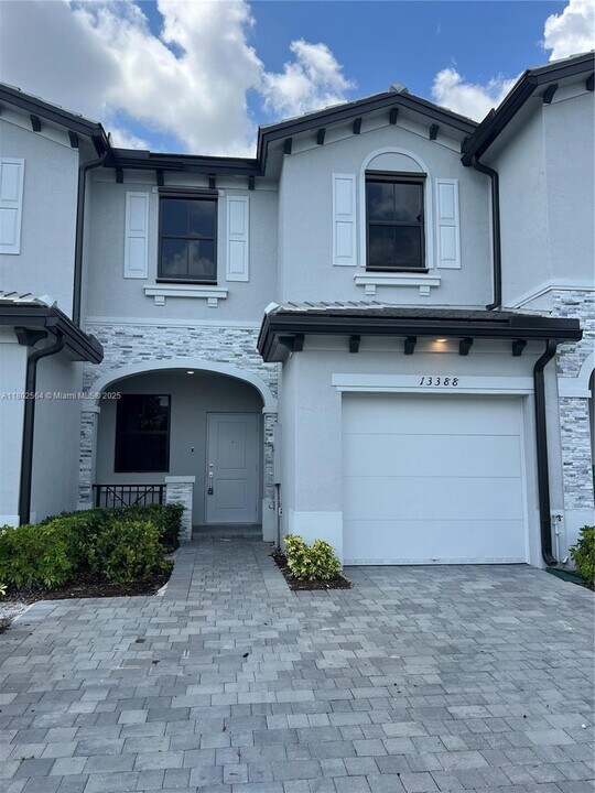 13388 SW 286th St in Homestead, FL - Building Photo