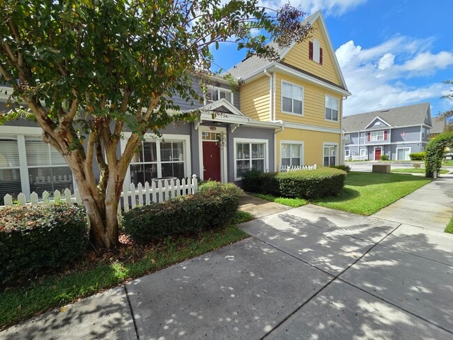 4600 Yellowgold Rd W in Kissimmee, FL - Building Photo - Building Photo