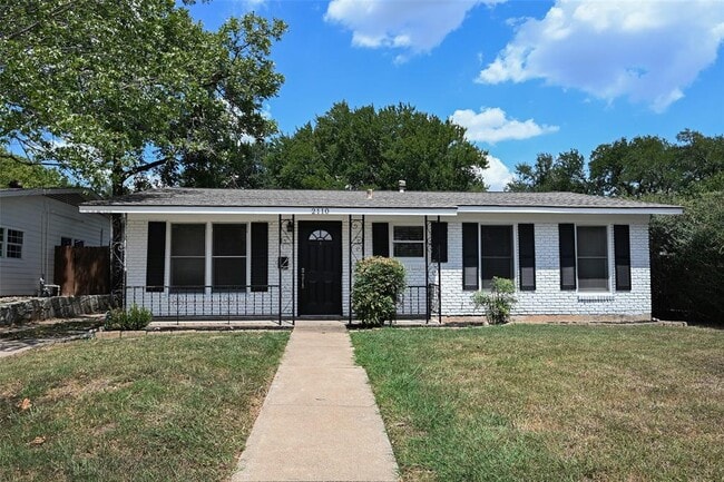 property at 2110 Westover Rd