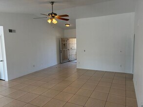 907 W Marlboro Cir in Chandler, AZ - Building Photo - Building Photo