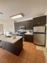 11232 NW 54th Terrace in Doral, FL - Foto de edificio - Building Photo